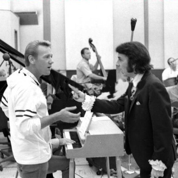 Bobby Hatfield - Radio King